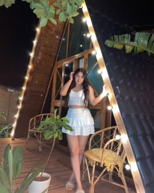 Anjali Sajwan Instagram - Just me and my white dress✨
.
.
.
.
.
.
.
.
#explore #fashion #ootd