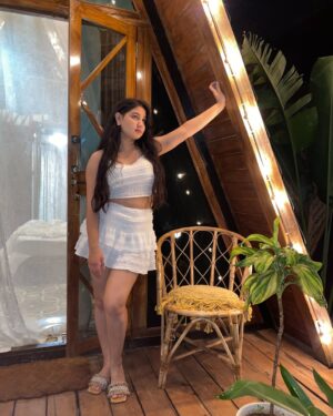 Anjali Sajwan Instagram - Just me and my white dress✨
.
.
.
.
.
.
.
.
#explore #fashion #ootd