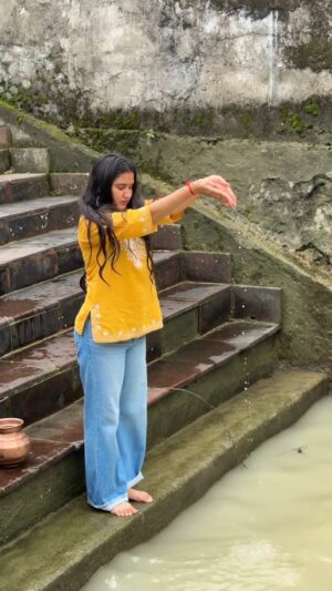Anjali Sajwan Instagram - शिवाय नमः 🔱🕉️
.
.
.
.
.
.
.
.
.
.
.
.
.
.
.
.
#omnamahshivaye #harharmahadev #savansomvar #mahadev #somvarvrat #shivshakti #shivshambhu #chardham #shravanmas #explore #sanatan #hindu #sanatandharm #sawan #sawansomwar #ethnic #hindugod