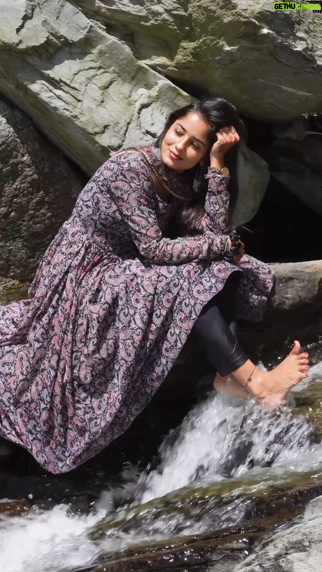Anju Mor - 110.8K Likes - Guess the location 😍
.
Beautiful Dress @ticklingcollections 
.
.
#anjumor #anjumordance #reelitfeelit #reelsinstagram #anju #Saiyaara #lovestory #trending
