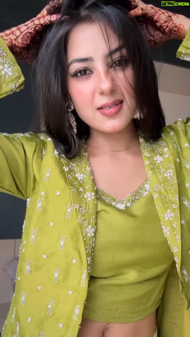 Anju Mor - 255.7K Likes - Dame un grrr🥶
.
.
.
#anjumor #anjumordance #treandingreels #reeitfeelit #viralvideos #dameungrr