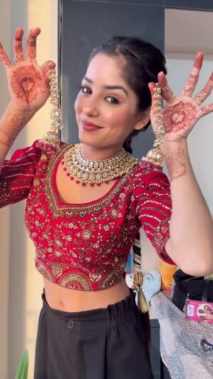 Anju Mor Instagram - Me As a bride🙈
.
#anjumor #anjumordance #reelitfeelit #reelsinstagram