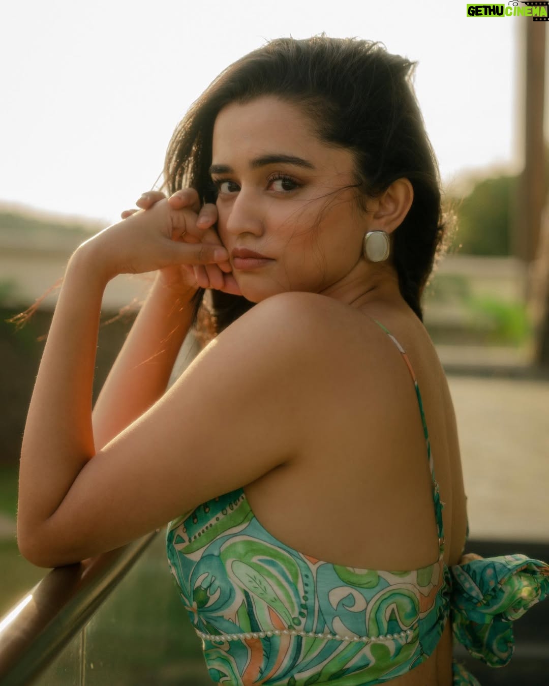 Ankita Chhetri - 159.3K Likes - 🐛☀️💚

📍- @stayvista_official @emerald_acres_lonavala 
📸 - @arunwithideas