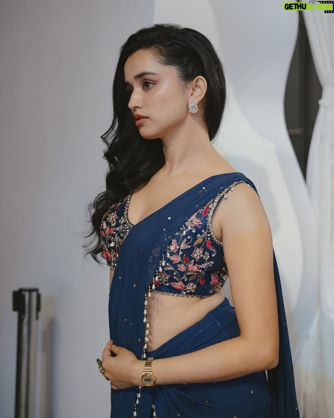 Ankita Chhetri - 74.9K Likes - desi clothes >>> all my other personalties💙

outfit- @_kajalrajputofficial_ 
hair and makeup - @isha__mua 
📸- @arunwithideas