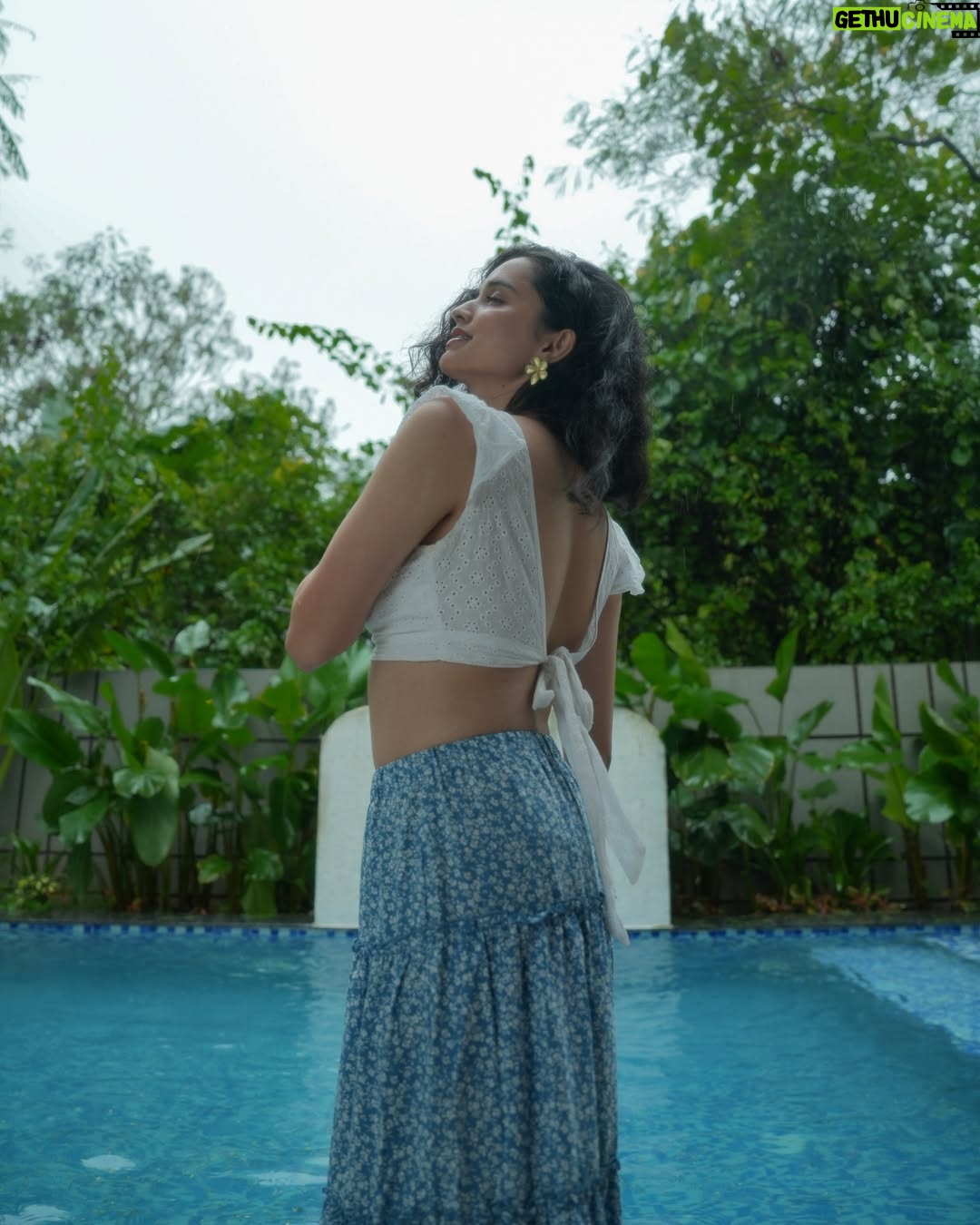 Ankita Chhetri - 74.4K Likes - 🌧️🌼🤍

📍- @stayvista_official at Odessa Enclave, Lonavala
📸- @omkar_godambe_official