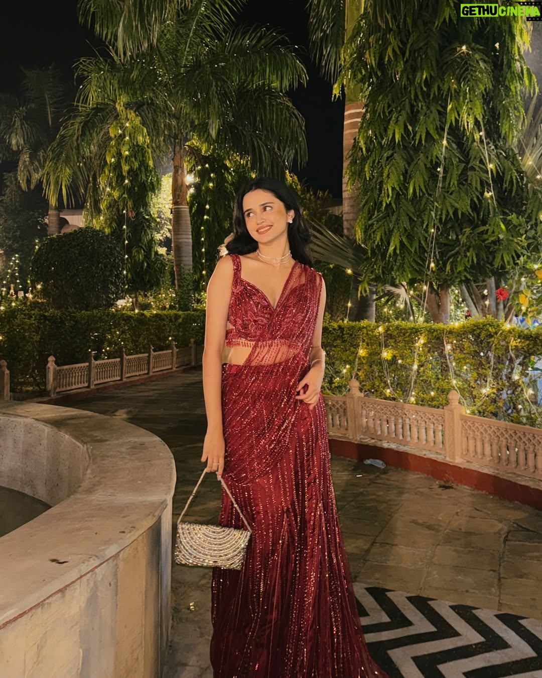 Ankita Chhetri - 81.3K Likes - ✨sangeet night✨

outfit - @chaashni.couture @styledbynikinagda