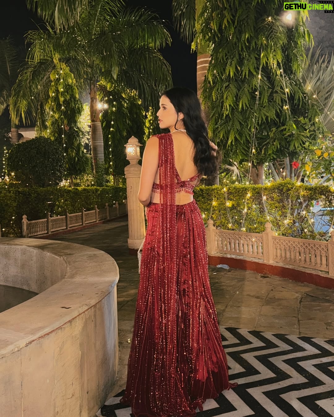 Ankita Chhetri - 81.3K Likes - ✨sangeet night✨

outfit - @chaashni.couture @styledbynikinagda