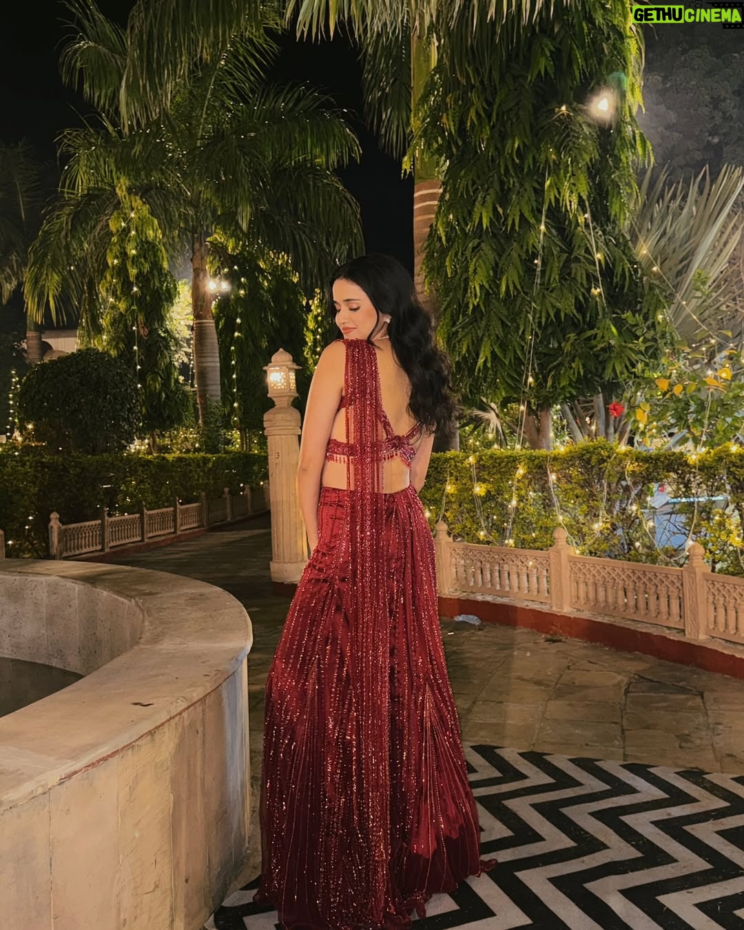 Ankita Chhetri - 81.3K Likes - ✨sangeet night✨

outfit - @chaashni.couture @styledbynikinagda