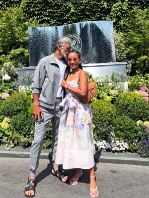 Ankita Konwar Instagram - Wimbledon date with the husband ❤️
Here for the finals!! 🙌🏽

#sinnervsalcaraz #wimbledonfinal #tennis #centrecourt