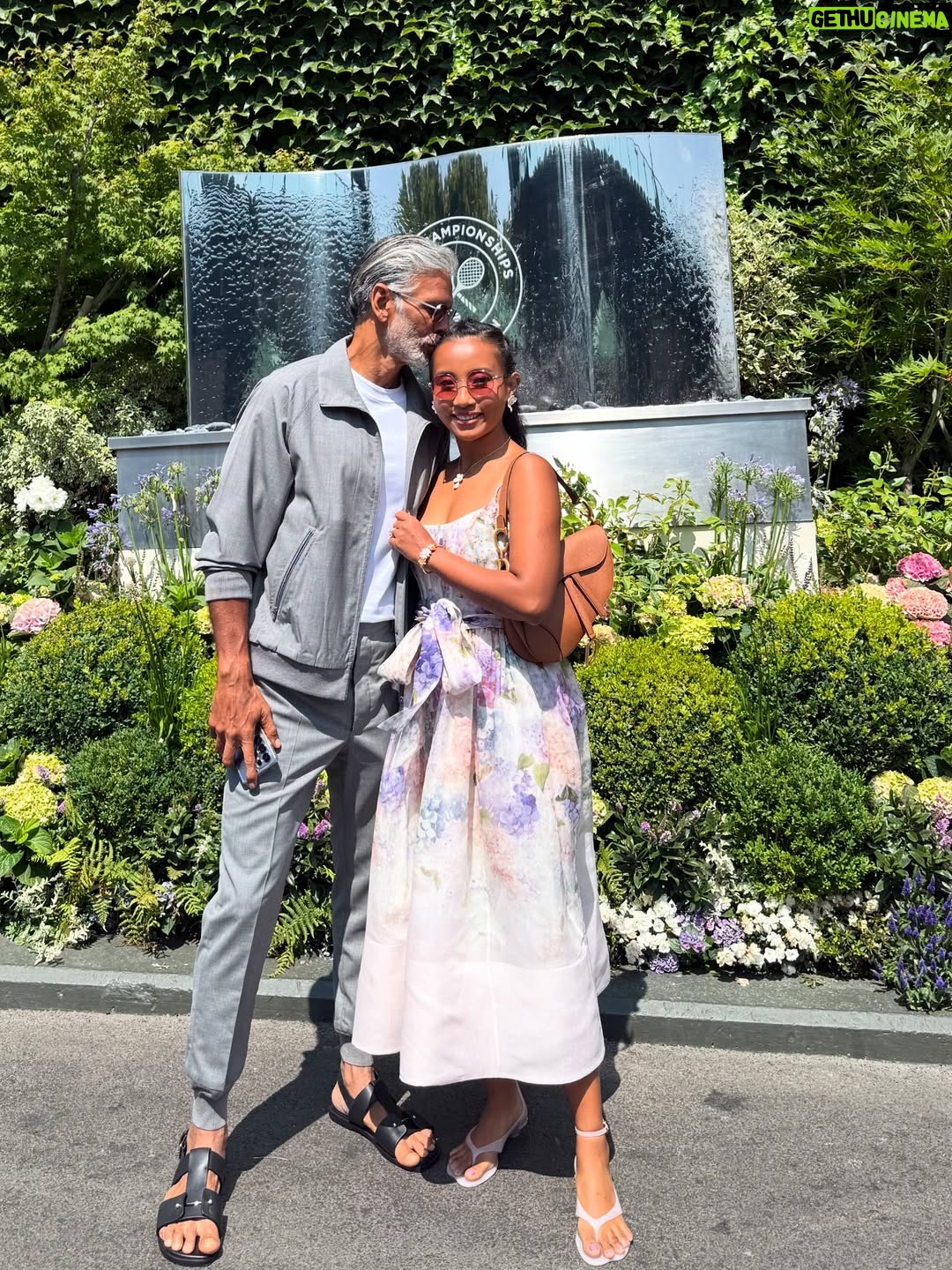 Ankita Konwar - 47.1K Likes - Wimbledon date with the husband ❤️
Here for the finals!! 🙌🏽

#sinnervsalcaraz #wimbledonfinal #tennis #centrecourt