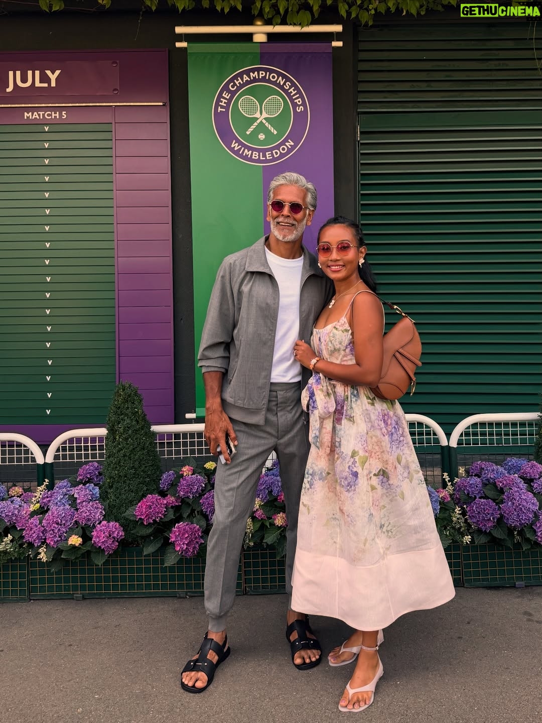 Ankita Konwar - 47.1K Likes - Wimbledon date with the husband ❤️
Here for the finals!! 🙌🏽

#sinnervsalcaraz #wimbledonfinal #tennis #centrecourt