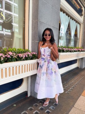 Ankita Konwar Instagram - Wimbledon date with the husband ❤️
Here for the finals!! 🙌🏽

#sinnervsalcaraz #wimbledonfinal #tennis #centrecourt