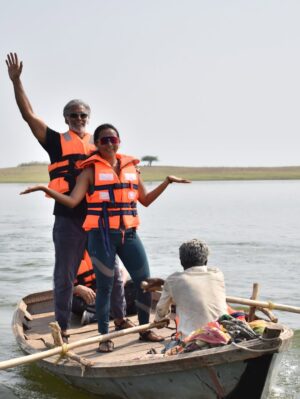 Ankita Konwar Instagram - Recently visited the vibrant Dharoi Adventure Fest in Gujarat, hosted by @gujarattourism !
This 45-day Tent City offers the perfect blend of thrill and tranquillity — from hot air ballooning to parasailing, boating, and more. 🌬️🚤
The ideal escape for adventure lovers looking to explore Gujarat like never before.

#DharoiAdventureFest #GujaratTourism #AdventureSeekers #TentCityVibes #MilindSoman #AnkitaKonwar #incredibleindia