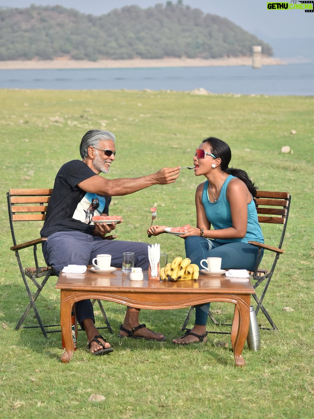 Ankita Konwar - 20.6K Likes - Recently visited the vibrant Dharoi Adventure Fest in Gujarat, hosted by @gujarattourism !
This 45-day Tent City offers the perfect blend of thrill and tranquillity — from hot air ballooning to parasailing, boating, and more. 🌬️🚤
The ideal escape for adventure lovers looking to explore Gujarat like never before.

#DharoiAdventureFest #GujaratTourism #AdventureSeekers #TentCityVibes #MilindSoman #AnkitaKonwar #incredibleindia