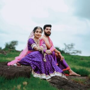 Ankita Raut Instagram - Tu Kisan majha me Tujhi Radha ..❤️😍
.
.
Majha krushna - @amrut_konde
PC - @sandip_photo_studio
Mua - @prathamesh_makeup_artist
Outfit - @designer_laxmi_official
Jewellery- @sawariscreation
.
.
#ankitaraut #amrutkonde #krushna #janmashtamispecial #mumbai #punecity
