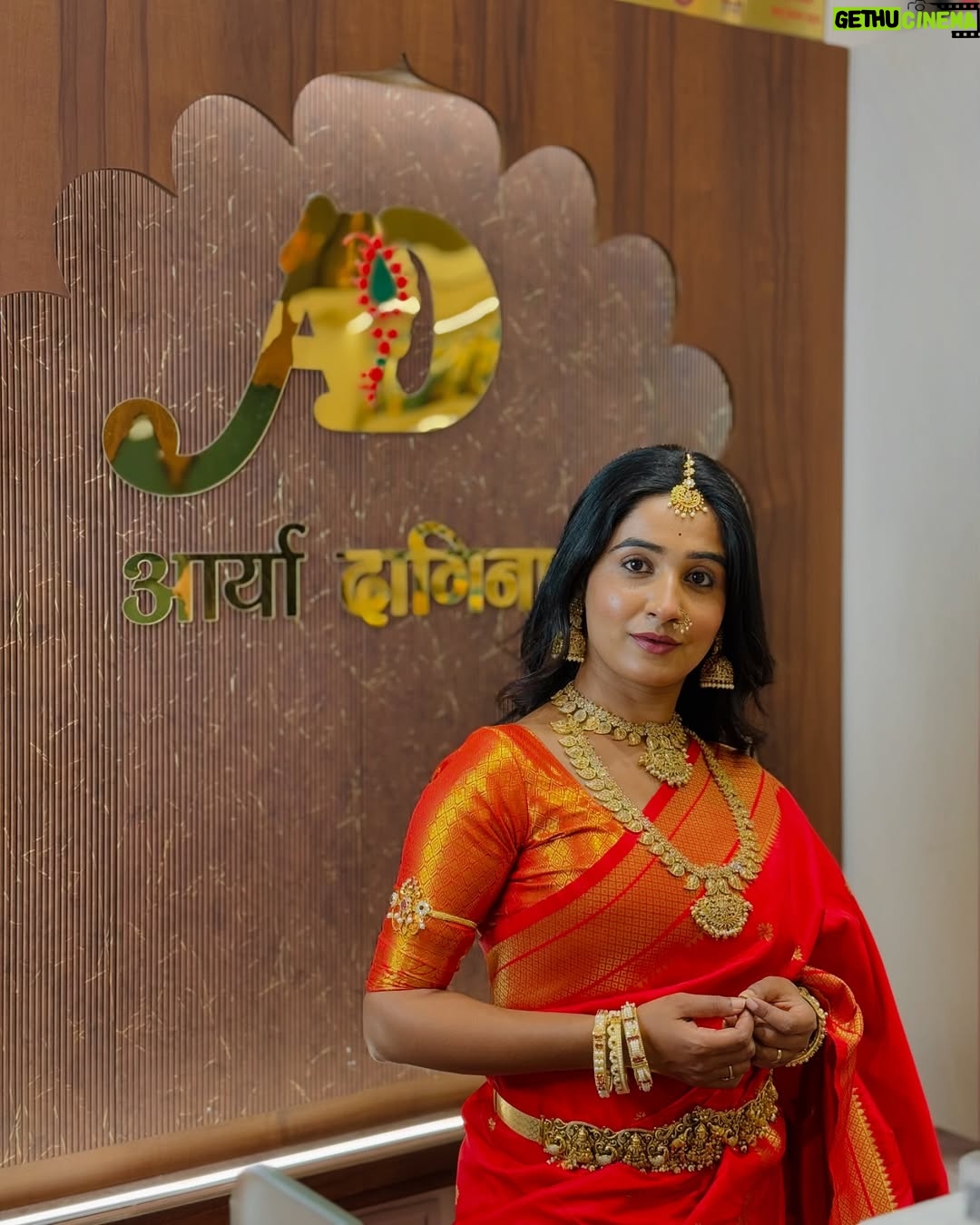 Ankita Raut - 12.3K Likes - Beautiful collection..🤩❤️ @aaryadagina 
.

Address- Shop No 2, Aarya Dagina, near New English School, Talav Pali, Thane
.
#ankitaraut #artist #marathi #marathimulagi #jewellery #ad #bridaljewellery