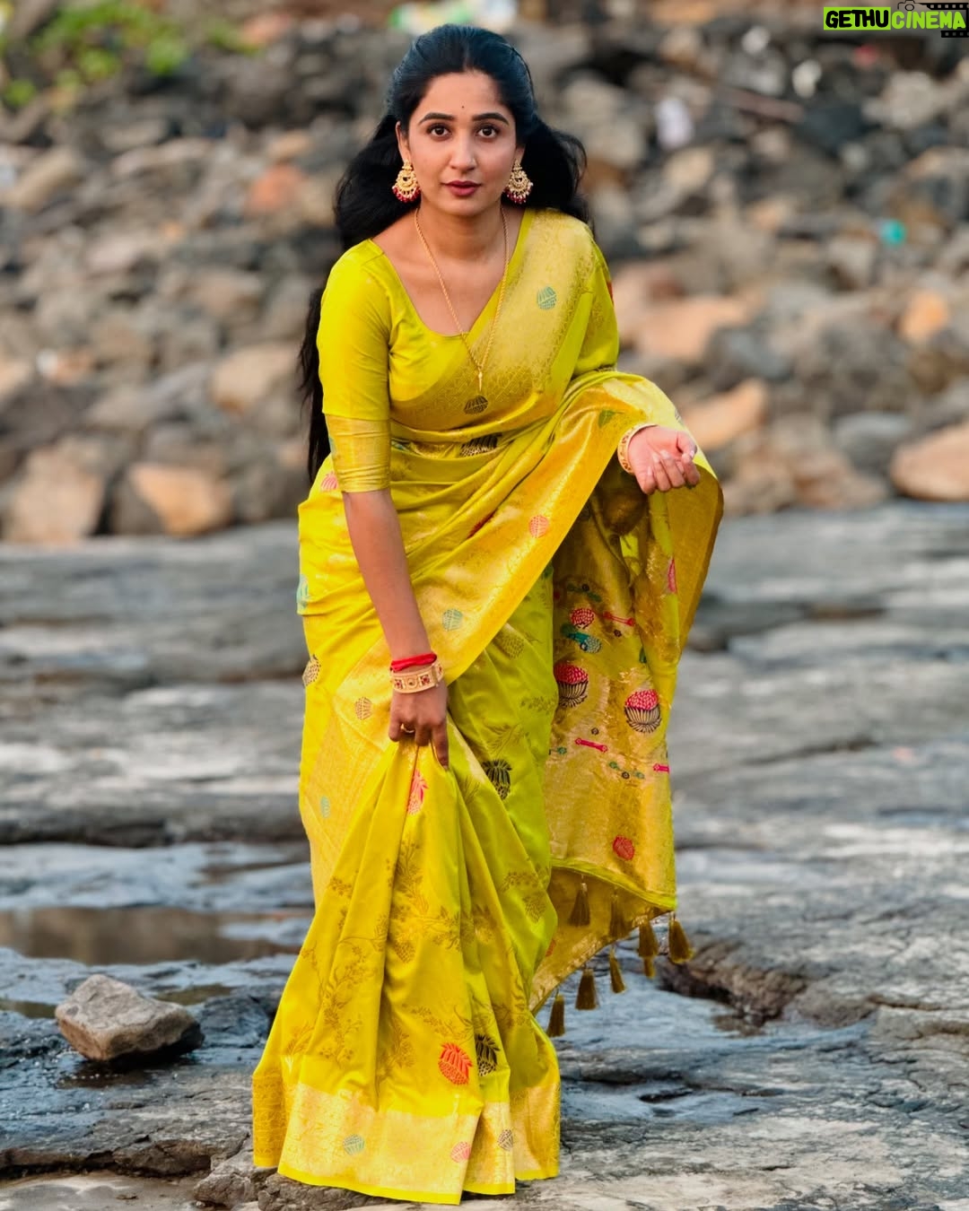 Ankita Raut - 16.6K Likes - Tum nahi bhulna ..❤️
.
Beautiful saree by - @lucky_paithani_yeola 
.
.
#ankitaraut #artist #love #marathi #marathimulgi❤️ #trending #viral