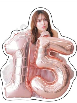 Anna Iriyama Instagram - 🩷🖤🩷🖤🩷
デビュー15周年を記念した“15th ANNiversAry Goods”が発売になりました💐✨
わたしはいちごの国から来ていたことがあり((大BIG黒歴史))、“15”周年とかけていちごの国のお姫様風に👸🏼🍓🤛🏻
そんな可愛いテイストのSweetとクールテイストのClassicの2種展開で、アクリルキーホルダー・ステッカー・生写真をつくりました💖
ランダムで全アイテム(各デザイン)ごとに1つだけサイン入りが封入されています〜!!
詳細&購入はこちらから↓
https://annairiyama.com/products
(ストーリー&プロフィール欄から飛べます)
■受注期間
2025年7月1日(火)〜7月13日(日)23:59
■発送予定
2025年8月下旬〜9月上旬頃より順次発送
この機会にしかゲットできないアイテム、ぜひぜひお手元に迎えてくださると嬉しいです〜☺️🖤🩷