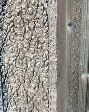 Anna Iriyama Instagram - だいぶ時が経ってしまったカンボジア旅投稿🇰🇭
アンコールワットは本当に壮大で感動したなあ。連日の旅の疲れも残る中、頑張って4時起きして行けてよかった!
見て回り切った頃にはへとへとだったけどねん🫠