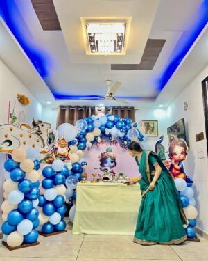 Annu Sood Instagram - हरे कृष्ण,हरि बोल 🙌🥹
31-10-2024🦚
#explorepage #trending #laddugopal