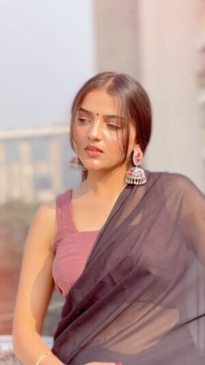 Annu Sood Instagram - DEEWANA🤍
#explore #trending #viral