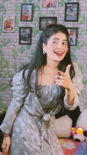 Annupriya Singh Instagram - Tu mera hero❤️👀
.
@cute_annupriya_singh 
.
.
#reels #reelitfeelit #reelkrofeelkro #explore #saiji
#reelsinstagram #reelsvideo #reelsindia #reelsviral #reelsinsta #reelslovers #trendingreels #viralreels #fyp
#cuteannupriyasingh