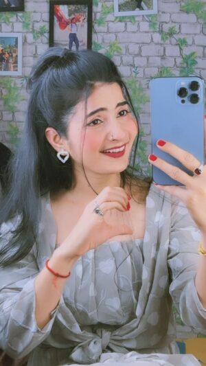 Annupriya Singh Instagram - Koi si🫠…
.
@cute_annupriya_singh 
.
.
#reels #reelitfeelit #reelkrofeelkro #explore #saiji
#reelsinstagram #reelsvideo #reelsindia #reelsviral #reelsinsta #reelslovers #trendingreels #viralreels #fyp #cuteannupriyasingh