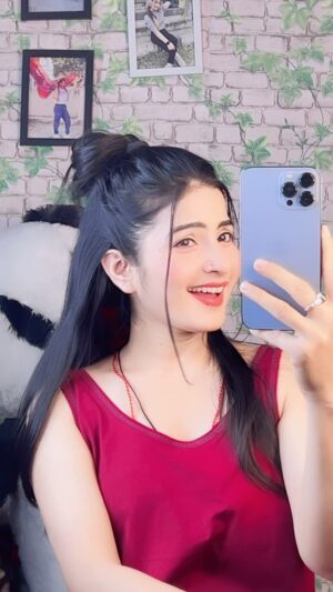 Annupriya Singh Instagram - Kasam se kasam se ❤️🫂
.
@cute_annupriya_singh 
.
.
#reels #love #lipsync #cuteannupriyasingh #reelitfeelit #instagood #foryou #explore #lipsync #duetwithme #duet