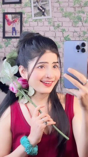 Annupriya Singh Instagram - U sata nhi mujko😫🙏
.
@cute_annupriya_singh 
.
.
#reels #love #lipsync #cuteannupriyasingh #reelitfeelit #instagood #foryou #explore #lipsync #duetwithme #duet