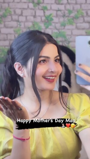 Annupriya Singh Instagram - Maa k liye jyada se jyada share kdo guyz❤️🫶👩‍👧‍👦
.
@cute_annupriya_singh 
.
#reels #maa #happymothersday #love #mothersday2024 #lipsync #reelitfeelit #reelsvideo #reelsdaily #reelitin #reelslove❤️ #reelkarofeelkaro #exploremore #cuteannupriyasingh