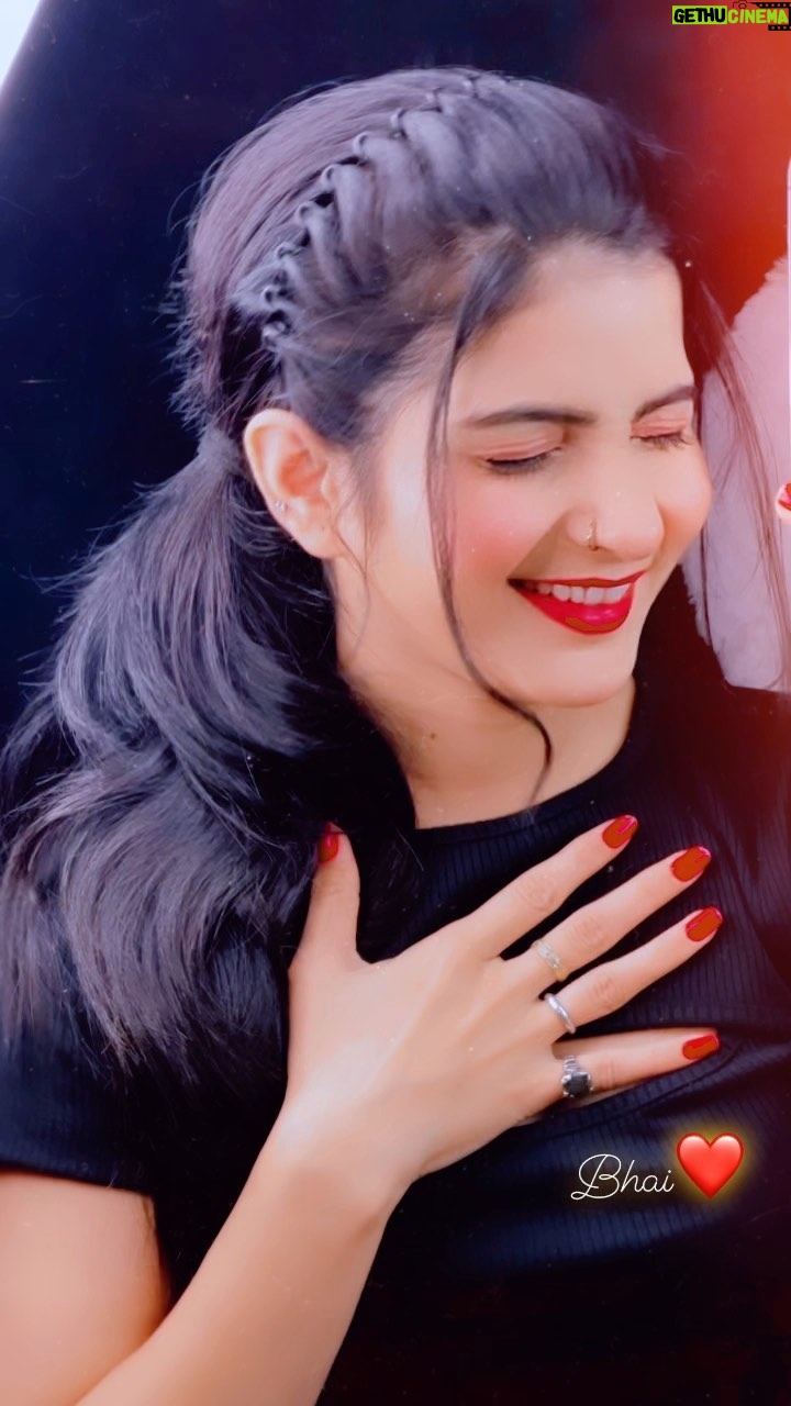 Annupriya Singh - 218.9K Likes - Tag ur brother😎❤️
.
@cute_annupriya_singh 
.
#reels #bhai #brothers #lipsync  #cuteannupriyasingh #reelitfeelit #instagood #foryou #explore #lipsync #duetwithme #duet