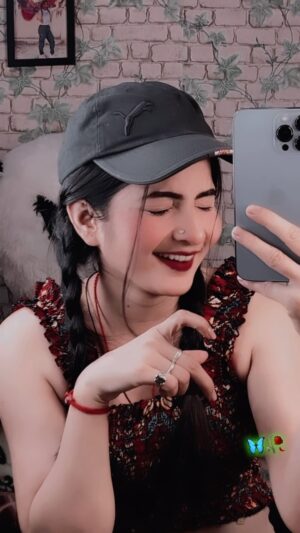Annupriya Singh Instagram - Le liya ye faisla👀❤️‍🩹🥀
.
@cute_annupriya_singh 
.
.
#reels #sad #heart #heartbroken #love #lipsync #cuteannupriyasingh #reelitfeelit #instagood #foryou #explore #lipsync #duetwithme #duet