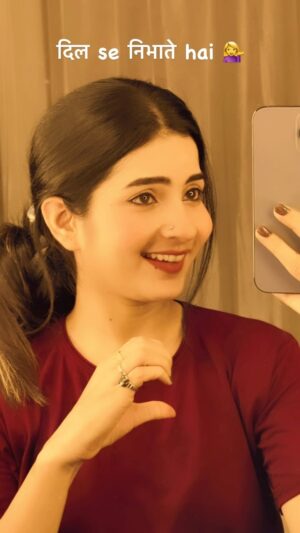 Annupriya Singh Instagram - Sahi kha na?🥹❤️‍🩹
.
@cute_annupriya_singh 
.
#reels #fyp #ownvoice #reelsinstagram #hindishayari #dialogue #motivationhind #instagramreels #hindimotivation #ownvoices #hindilines #cuteannupriyasingh
