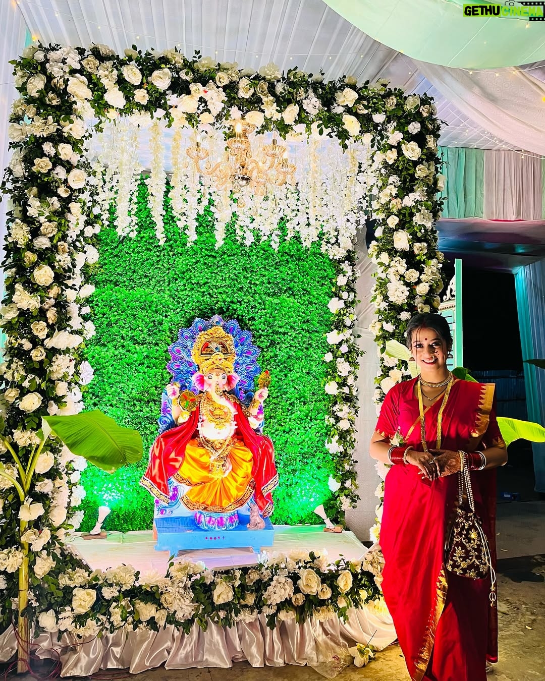Anwesha Roy Chowdhury - 74.4K Likes - May Lord Ganesha remove all
obstacles from your life. Happy Ganesh
Chaturthi!✨