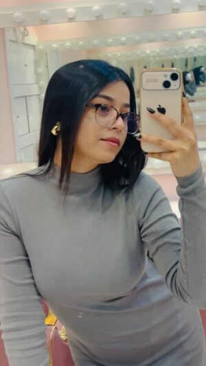 Anwesha Roy Chowdhury Instagram - Kuch notice kiya?😱