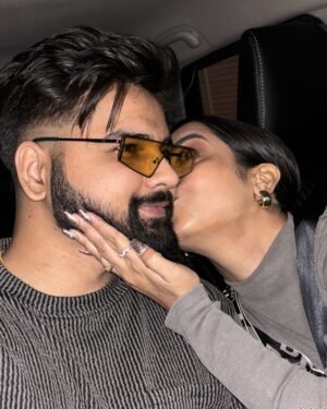 Anwesha Roy Chowdhury Instagram - Happiest birthday to the best life partner and the most beautiful girl in the world🌹❣️ Happy Birthday to you🦋