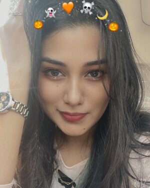 Apoorva Jadaun Instagram - Too cute to be ghost🦥 

#B612 #B612 #B612Halloween .
 #swipeleft #instagram #instagood #instagram #happy #selflove #postivevibes #instagood #instadaily #explorepage #explorepage #trending #apoorvajadaun #jaadufam #bhopal
