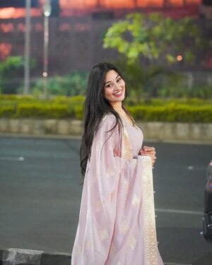 Apoorva Jadaun Instagram - It’s Okay To Stop And Stare✨🌸
#diwali #diwali2023 #explore #apoorvajadaun