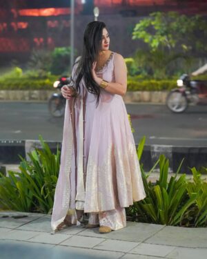 Apoorva Jadaun Instagram - It’s Okay To Stop And Stare✨🌸
#diwali #diwali2023 #explore #apoorvajadaun