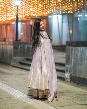 Apoorva Jadaun Instagram - It’s Okay To Stop And Stare✨🌸
#diwali #diwali2023 #explore #apoorvajadaun