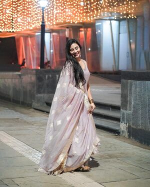 Apoorva Jadaun Instagram - It’s Okay To Stop And Stare✨🌸
#diwali #diwali2023 #explore #apoorvajadaun