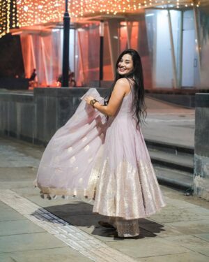 Apoorva Jadaun Instagram - It’s Okay To Stop And Stare✨🌸
#diwali #diwali2023 #explore #apoorvajadaun