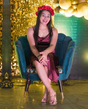Apoorva Jadaun Instagram - Thrivin' and 25in’🔥👑

A quarter of a century down, and I'm still as curious as ever.😝

Comment down which picture you like the most, mine is 2nd & 8th❤️☺️ 
. 
🎨 @priyanshushuklaa 
.
.
#25th #13may #birthday #roses #cake #blessed #explore #explorepage #apoorvajadaun