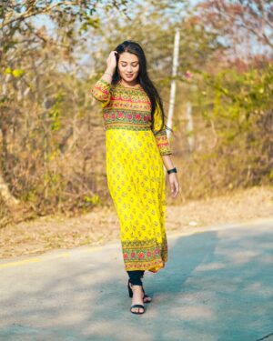 Apoorva Jadaun Instagram - Tumse Naraaz Hokar Kahan Jaayenge..
Jhagdenge, Baaten Sunayenge, Fir Laut Aayenge❤️
.
👗 @tryonclothe_ 
🎨 @priyanshushuklaa