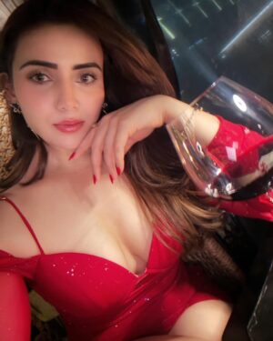 Apurva Mehrotra Instagram - Perfect Night 🫶🌹❤️
.
.
.
.
.
.
.
#valentines #day #love #mood #romantic #dinner #happy #us #red #wine #instalove #instadaily #instamood