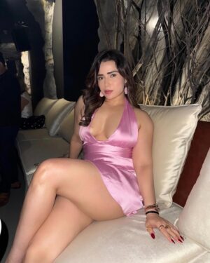 Apurva Mehrotra Instagram - Older and Bolder🌸🩷
.
.
.
.
.
.
.
.
#birthday #girl #happy #me #friday #night #fun #love #friends #celebration #instagram #instalike #instamood #instalove