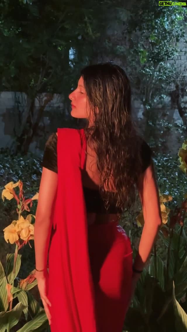 Aradhya Singh - 102.8K Likes - Hayee🧨🔥😳

#trending #transition #saree #red #reels #reelitfeelit #reelsinstagram #reelsvideo #explore #viral #aradhyans