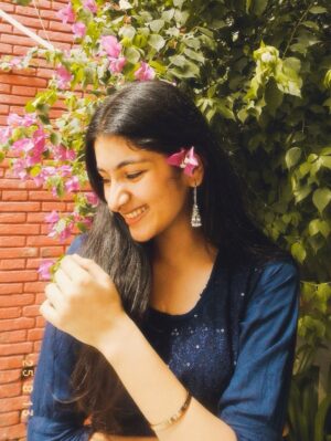 Aradhya Singh Instagram - 🛺🌸💙