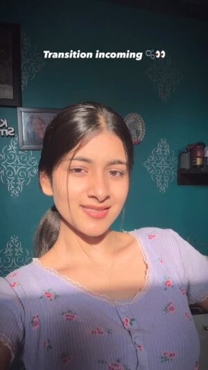 Aradhya Singh Instagram - Neeli aakhein toh nahi dark brown chalegi?🥹✨

#transition #trending #reels #reelitfeelit #reelsinstagram #reelsvideo #explore #viral #aradhyans