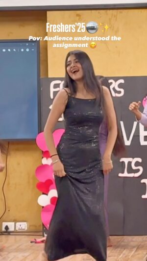 Aradhya Singh Instagram - Audience understood the assignment 🪩🤭✨
Freshers’25💃

#groupdance #freshersparty #college #DU #gulaabo #trending #reels #reelitfeelit #reelsinstagram #reelsvideo #explore #viral #aradhyans